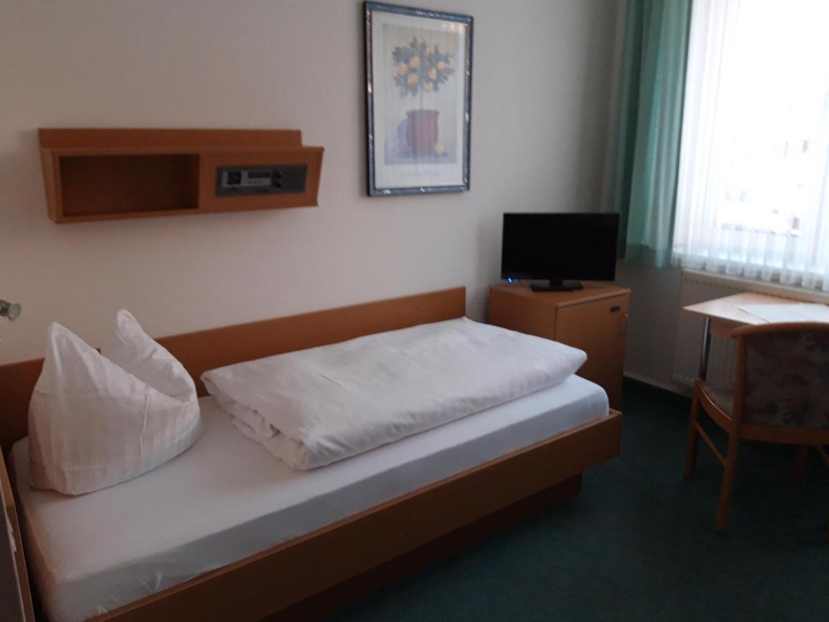 Hotel Zum Sportforum Blankenburg  Bagian luar foto