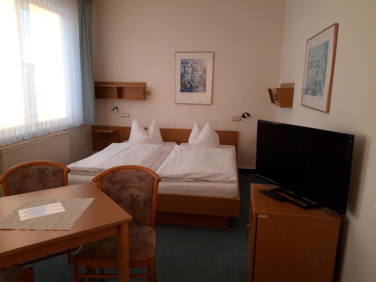 Hotel Zum Sportforum Blankenburg  Bagian luar foto